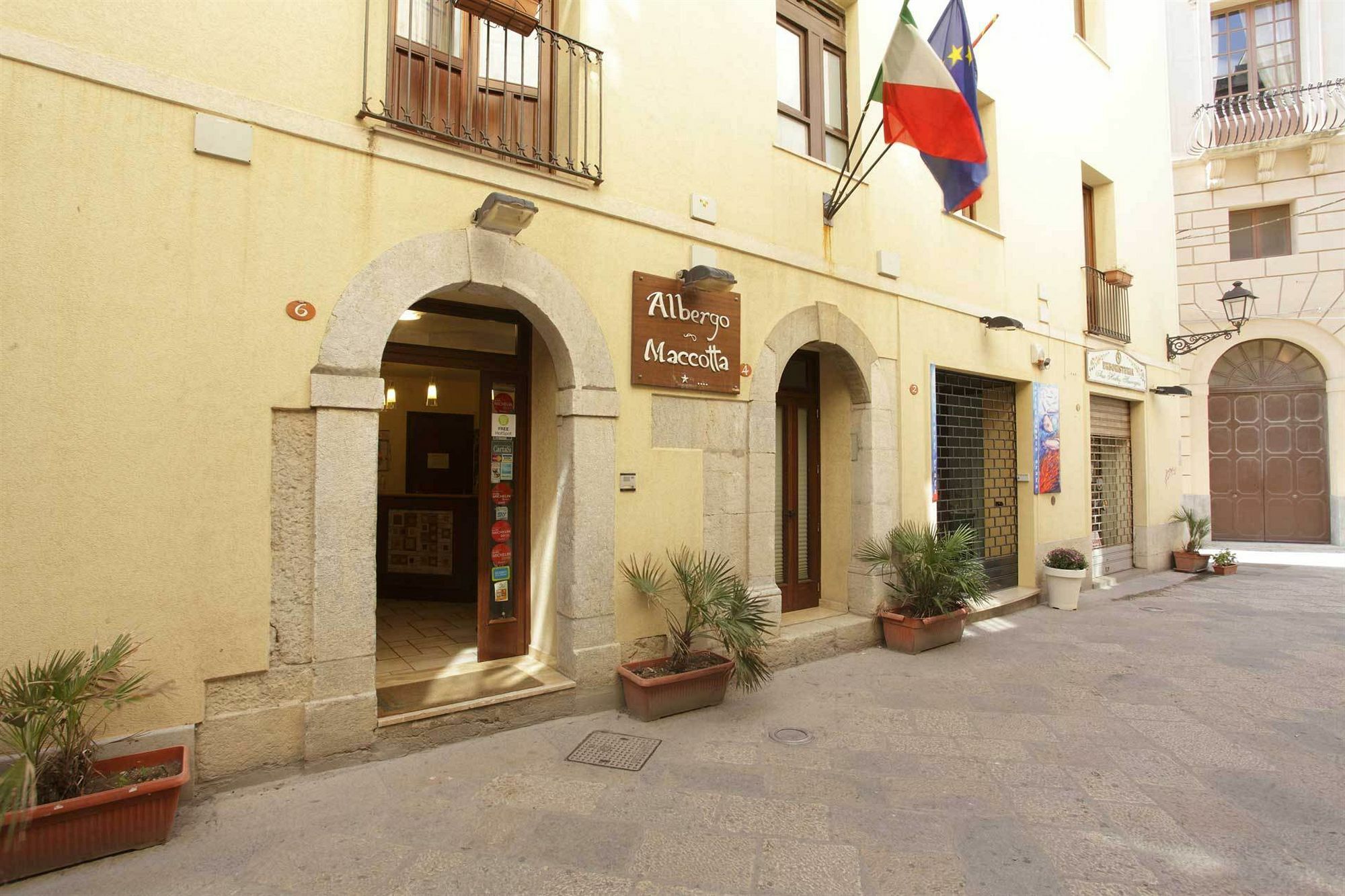 Albergo Maccotta Trapani Exterior foto